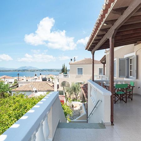 Theo Studios & Apartments Spetses Town Luaran gambar