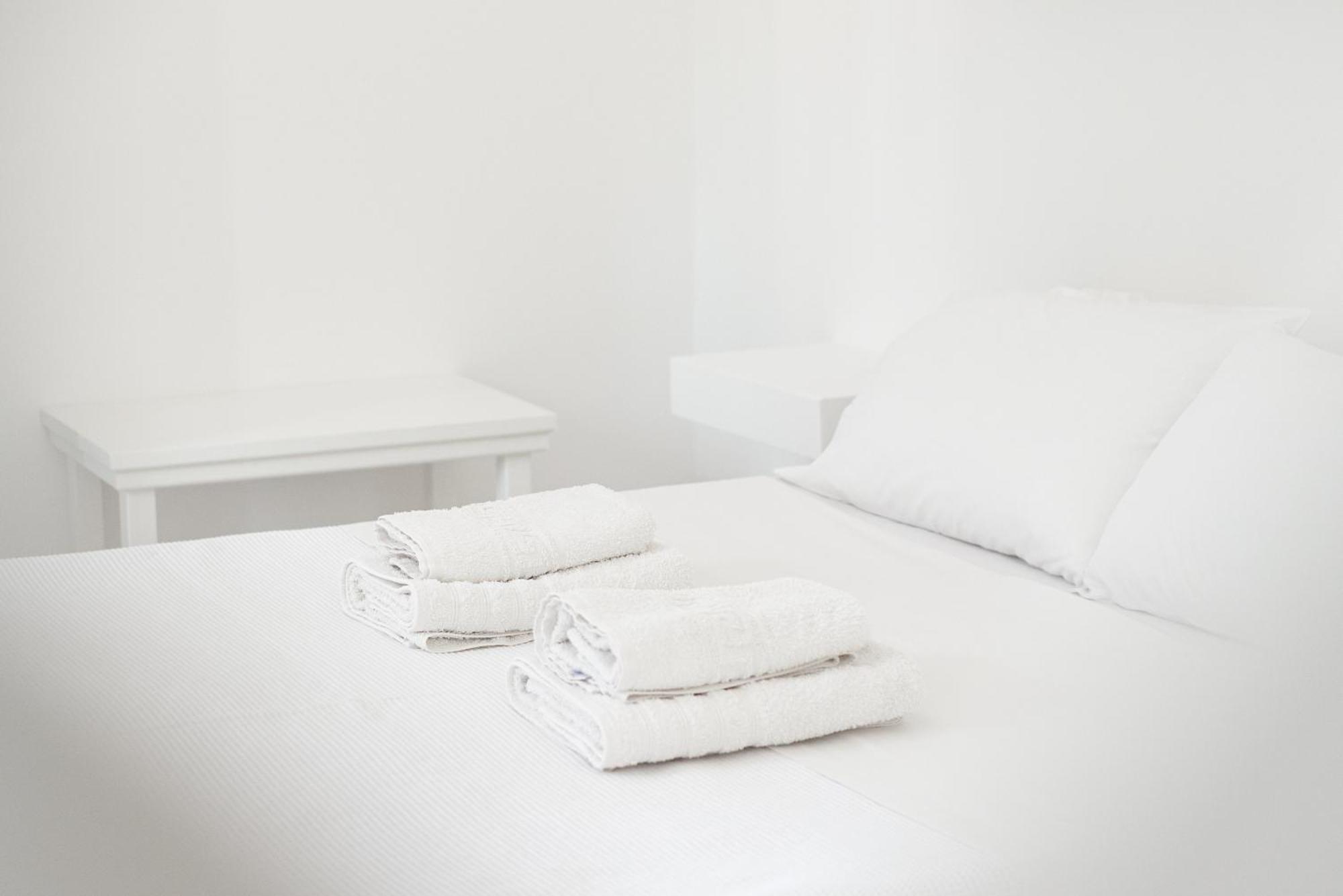 Theo Studios & Apartments Spetses Town Luaran gambar