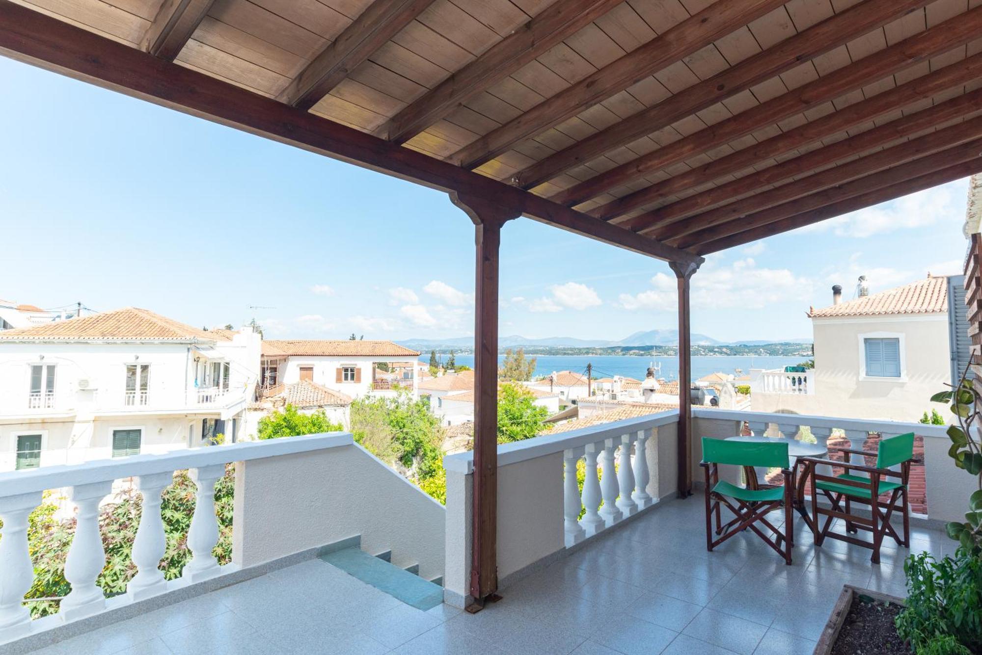 Theo Studios & Apartments Spetses Town Luaran gambar