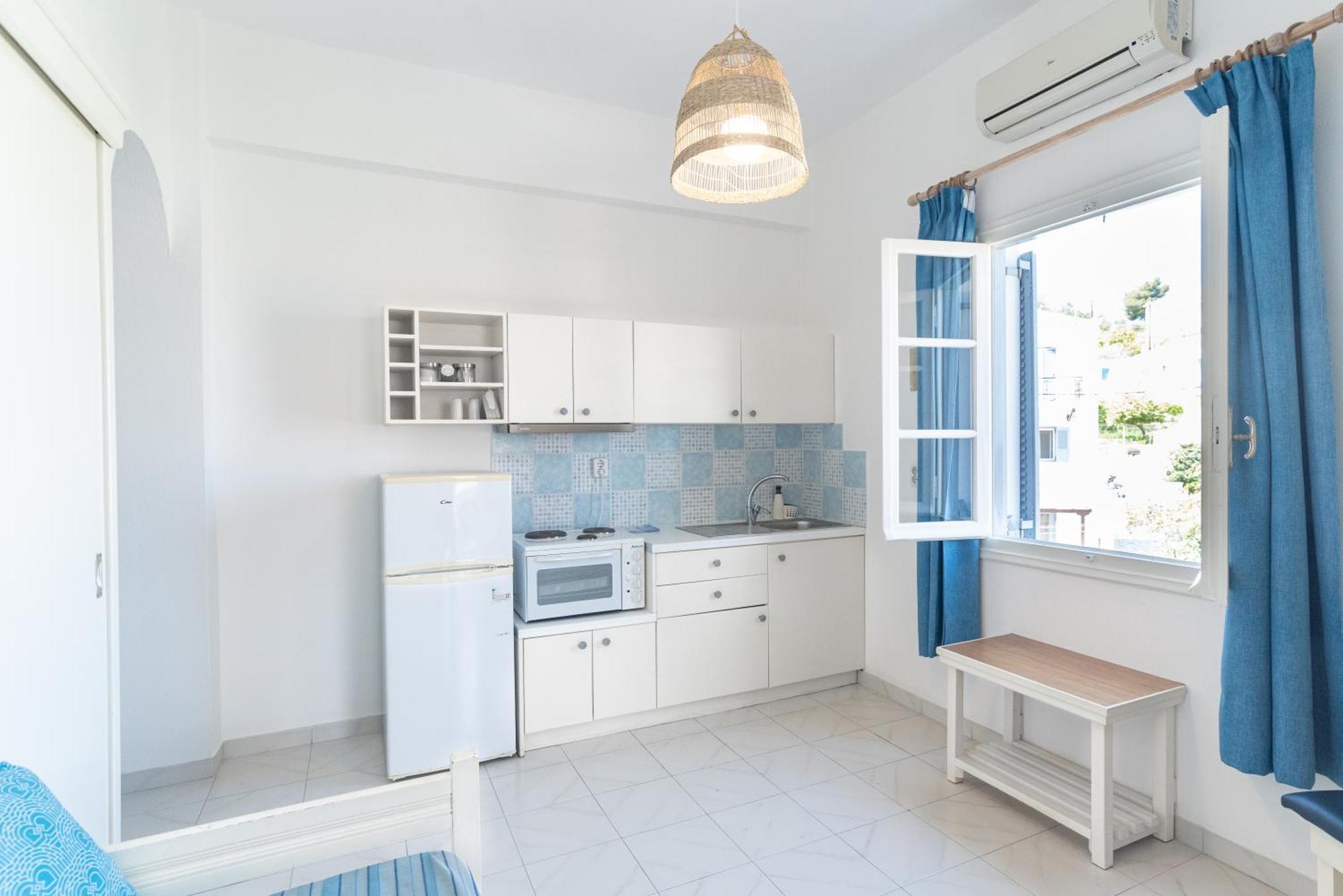 Theo Studios & Apartments Spetses Town Luaran gambar