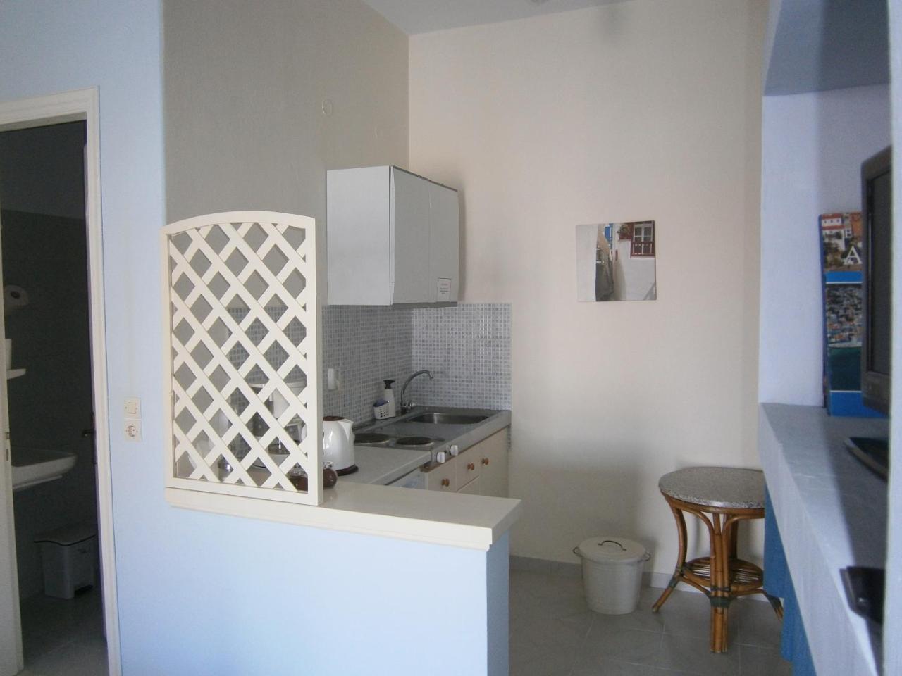 Theo Studios & Apartments Spetses Town Luaran gambar