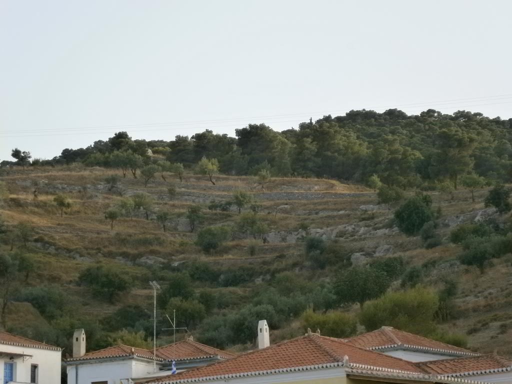 Theo Studios & Apartments Spetses Town Bilik gambar